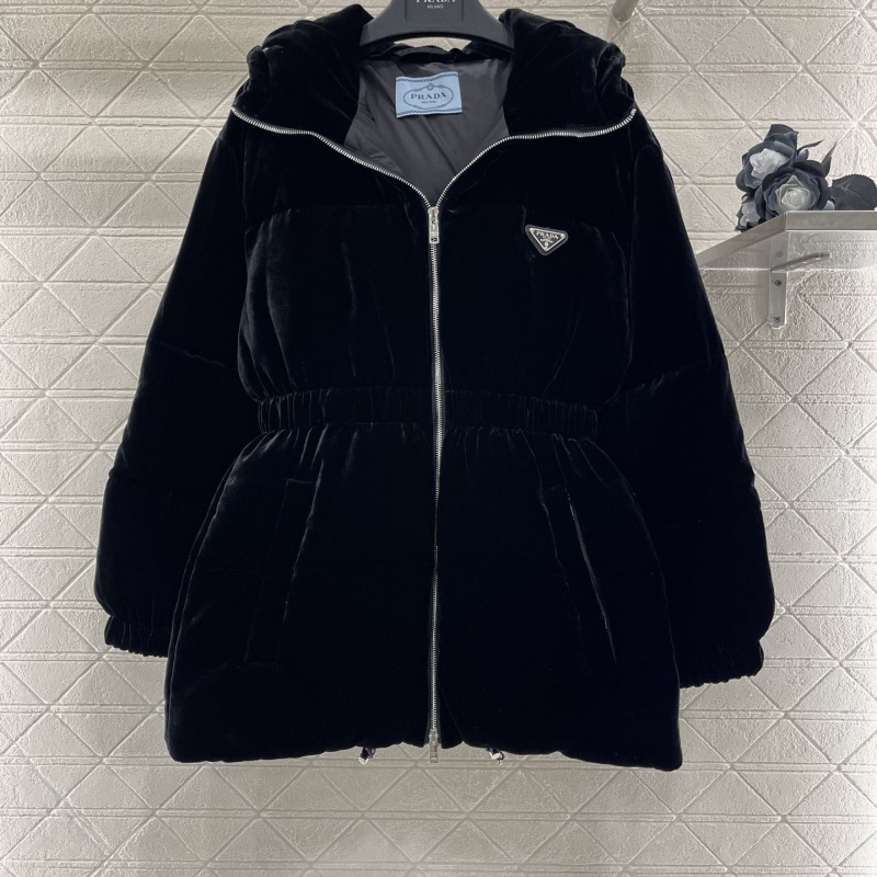 Pra*a down coat
